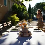 Des Vignes En Drome Provencale Bed & Breakfast *