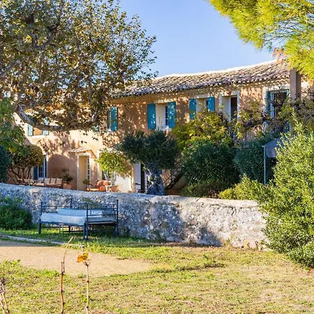 Des Vignes En Drome Provencale * Rochegude (Drome)
