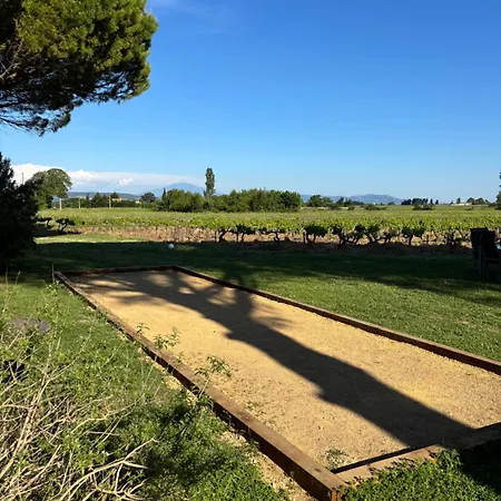 Des Vignes En Drome Provencale Bed and breakfast *